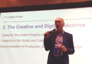 creative industries expert and creative economy speaker David Parrish speaking at the Digital Debate for the digital industries in Colombia